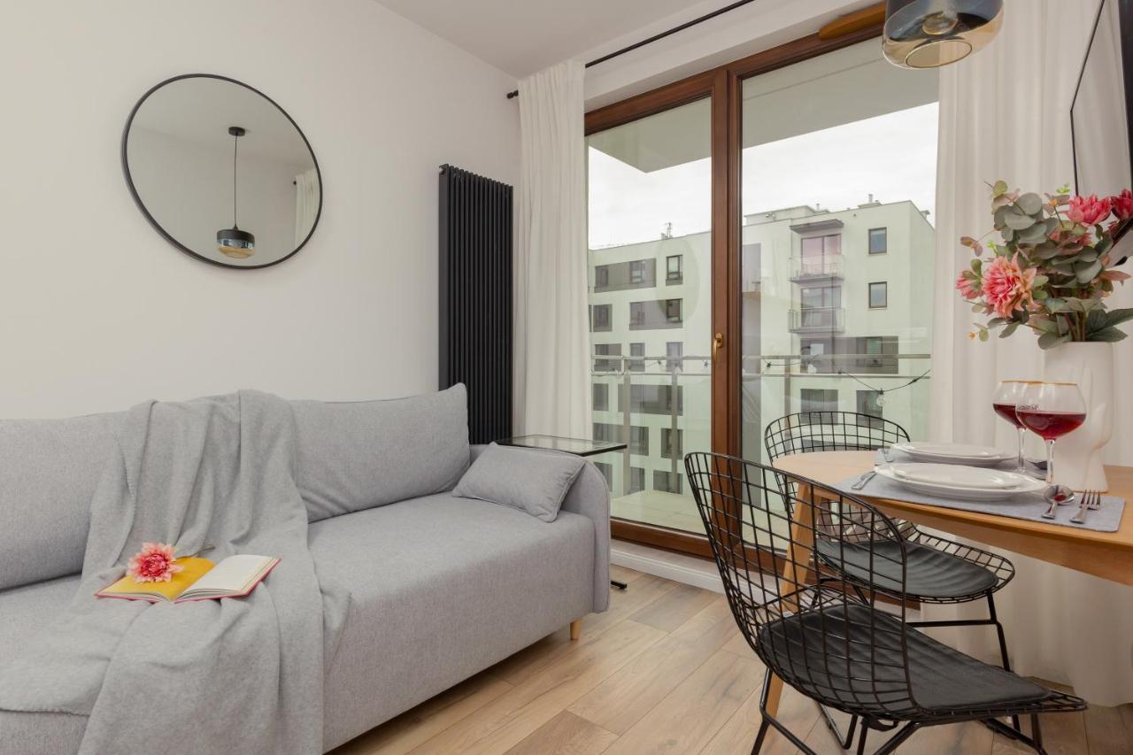 Forum Wola Jana Kazimierza Apartment By Noclegi Renters Warsaw Exterior photo